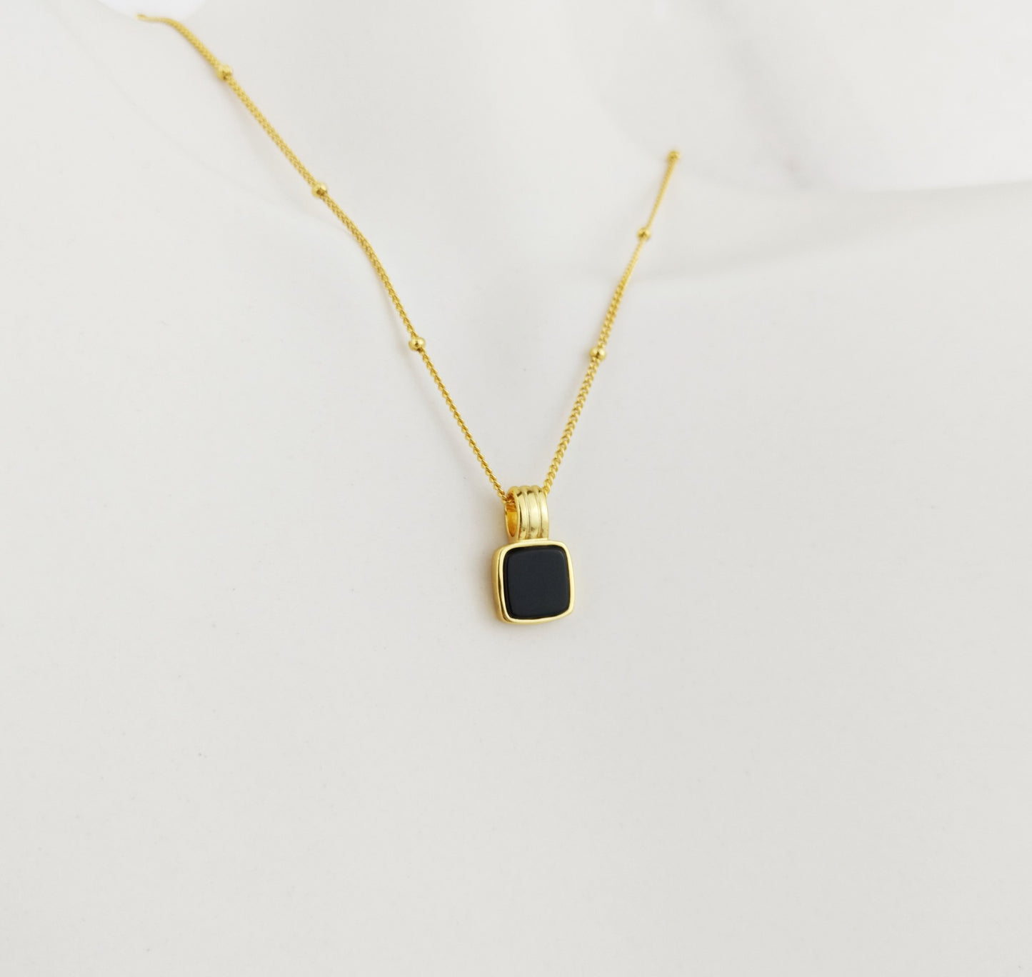 18K Gold Black Hematite Pendant Necklace