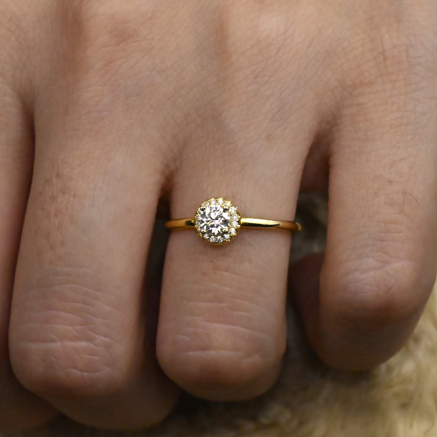 1Ct Gold Round Cut Moissanite Bridal Ring