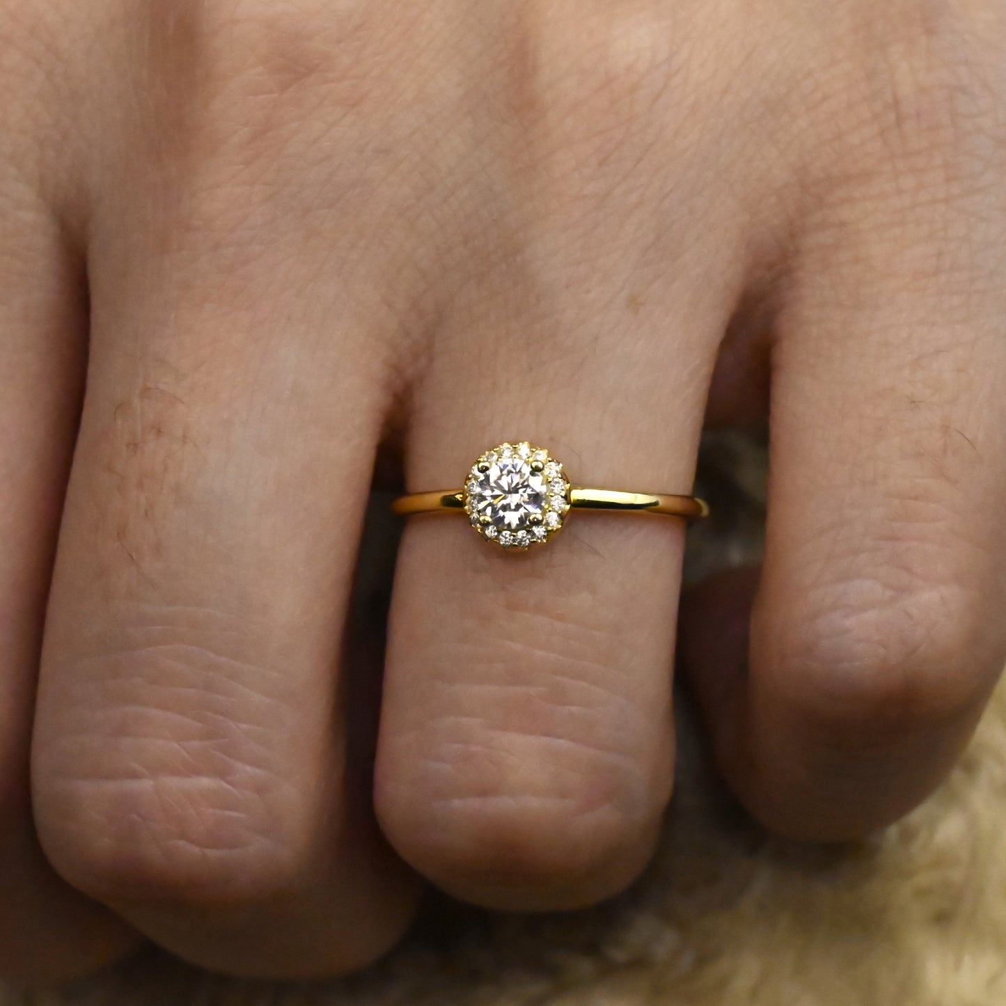 1Ct Gold Round Cut Moissanite Bridal Ring