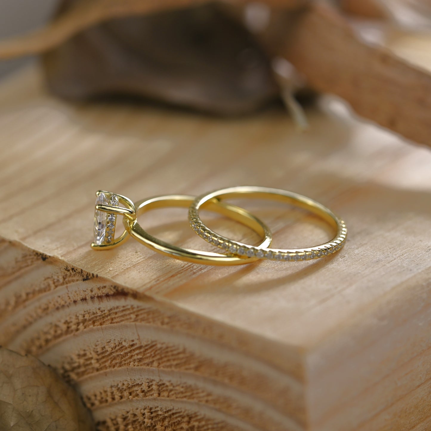 0.5Ct Gold Teardrop Shape Gemstone Engagement Ring Set