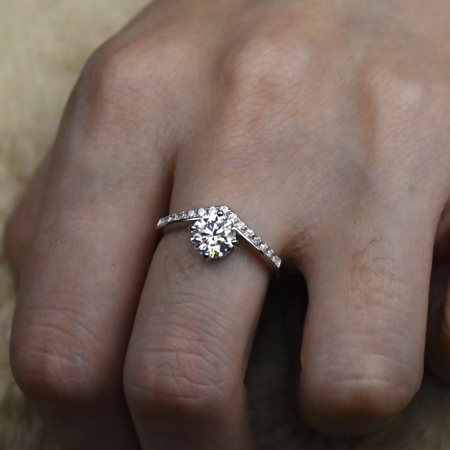 1.75Ct Round Cut V-Shape Moissanite Engagement Ring,