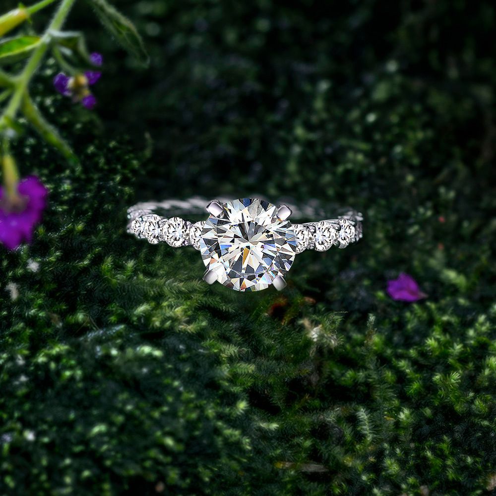 2.5Ct Cluster Round Diamond Engagement Ring