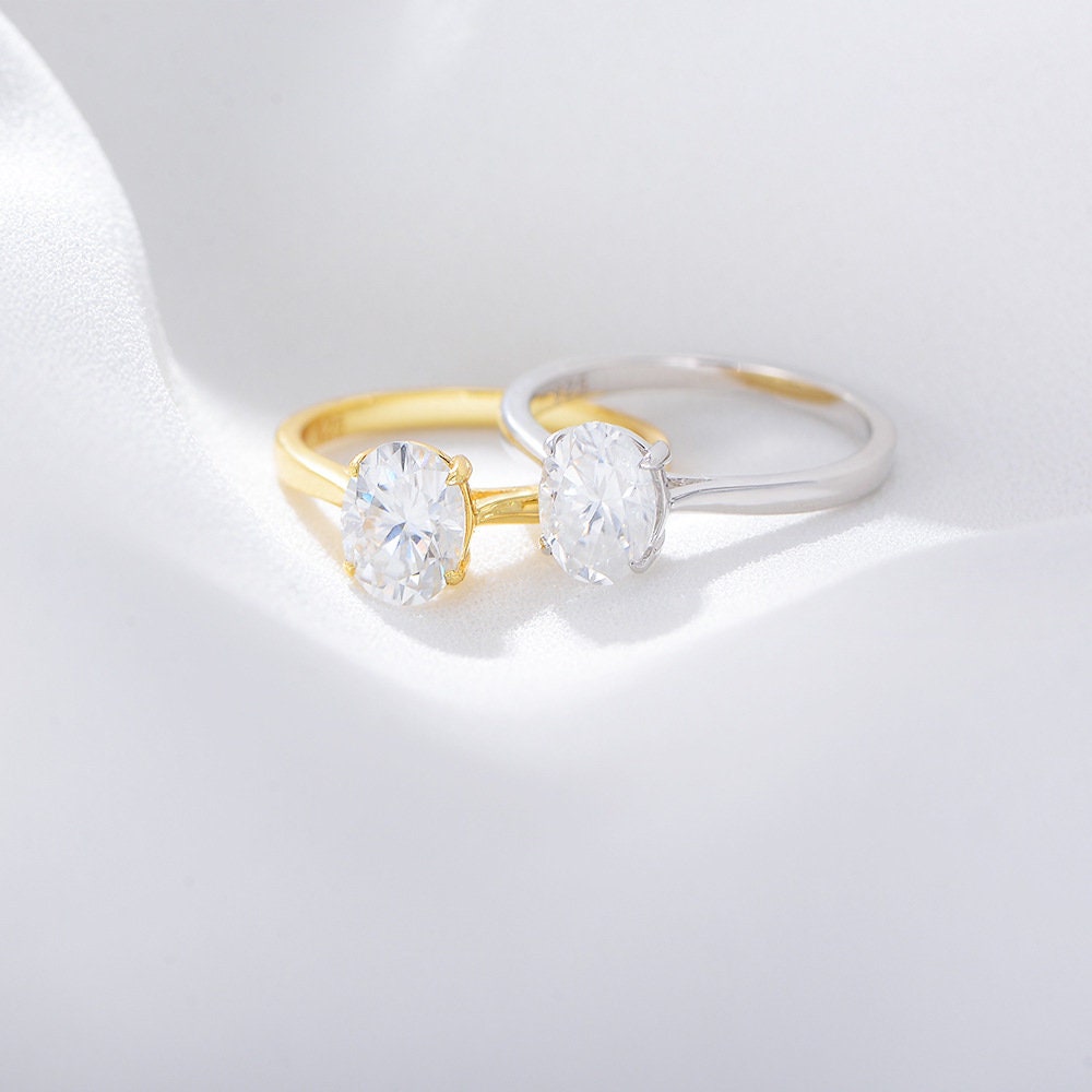 0.75Ct Gold Oval Cut Diamond Wedding Ring