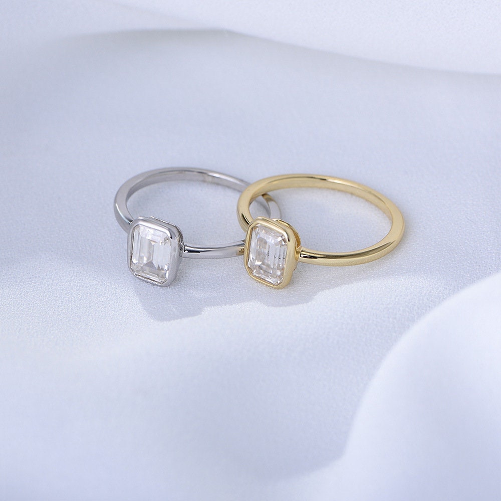 0.75CT Gold Emerald Cut Diamond Wedding Ring