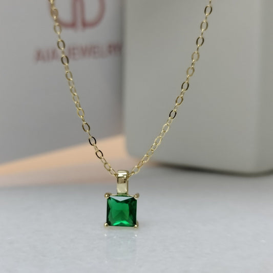 14K Gold Square Malachite Pendant Necklace